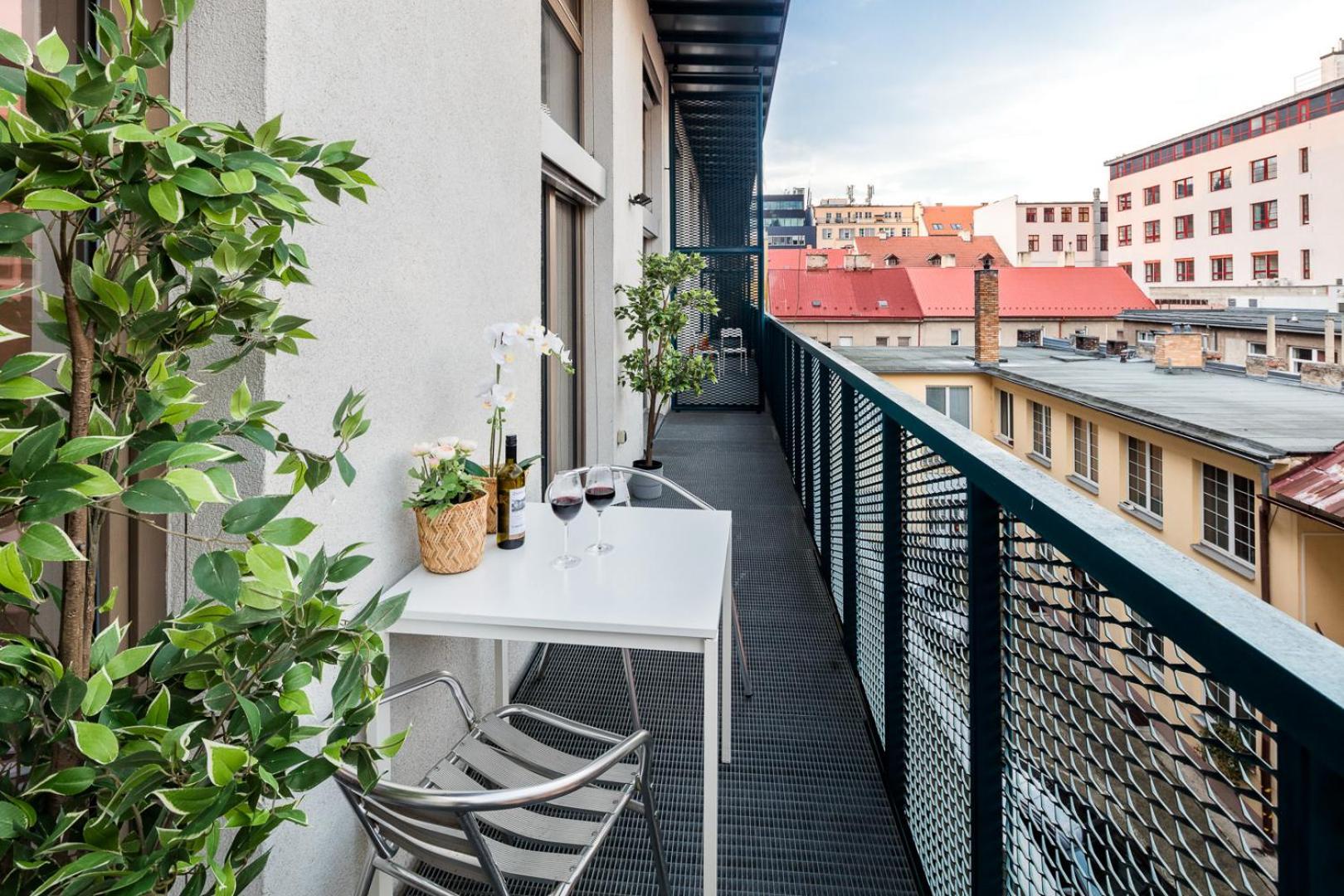 Apartments With Large Balcony, Parking Prag Eksteriør billede