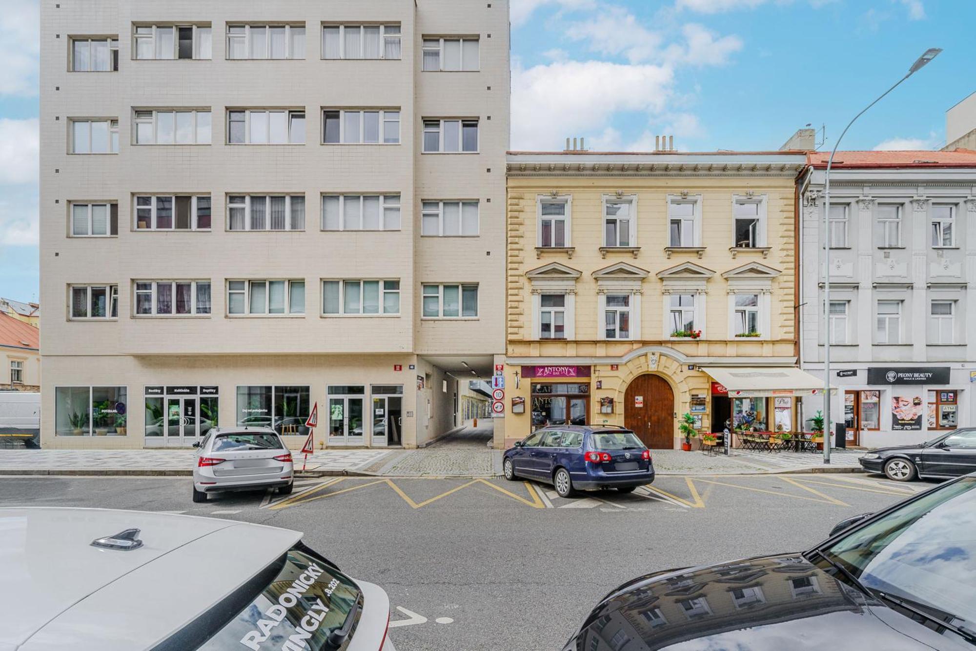 Apartments With Large Balcony, Parking Prag Eksteriør billede