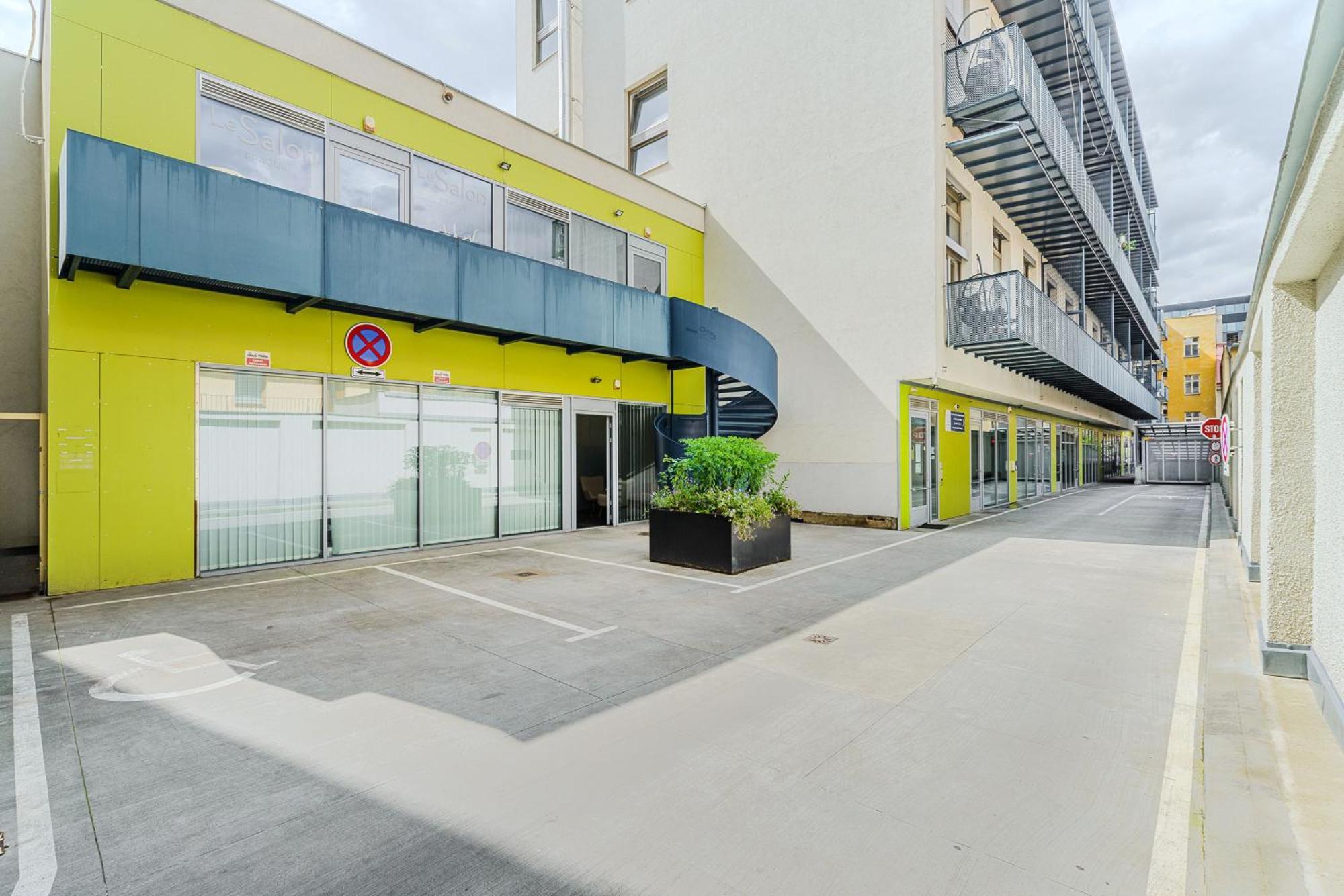 Apartments With Large Balcony, Parking Prag Eksteriør billede